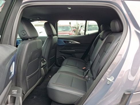 Certified 2025 Chevrolet Equinox EV LT w/ Convenience Package image 9