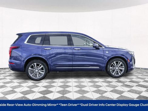 Used 2024 Cadillac XT6 Premium Luxury AWD/4WD image 12