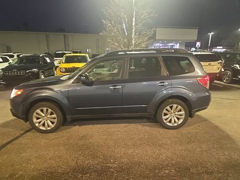 Used 2013 Subaru Forester 2.5X Premium image 6