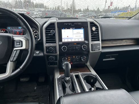 Used 2019 Ford F150 Lariat image 23