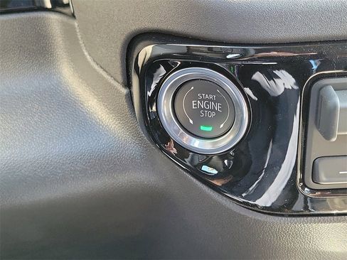 New 2026 Chevrolet Silverado 1500 RST w/ Z71 Off-Road Package image 13