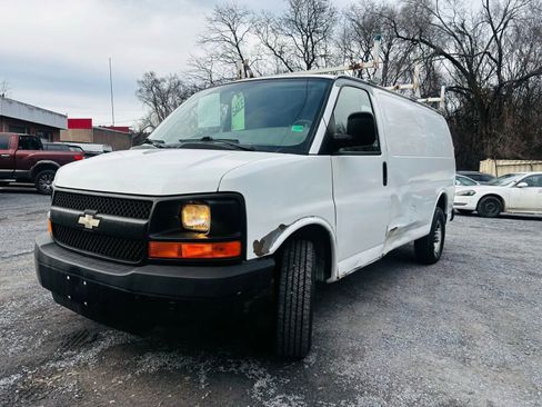 Used 2008 Chevrolet Express 2500 RWD image 3