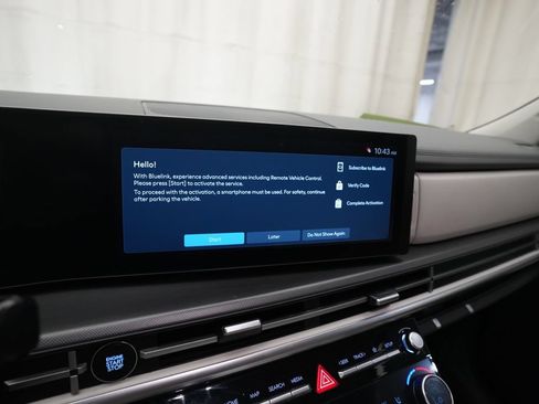 Used 2024 Hyundai Santa Fe SEL FWD image 6