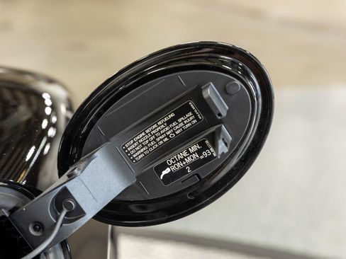 Used 2018 Porsche 718 Cayman RWD image 36