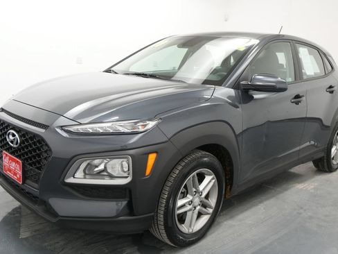 Used 2020 Hyundai Kona SE AWD/4WD image 3