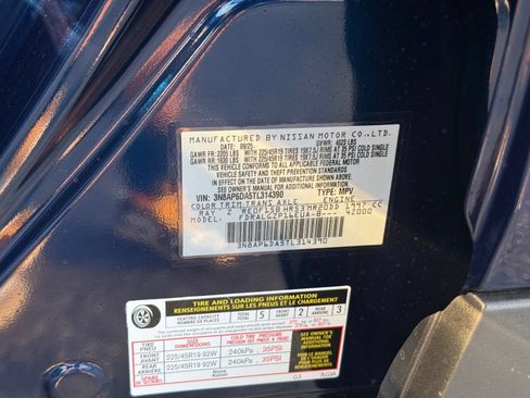Used 2026 Nissan Kicks SR FWD image 23