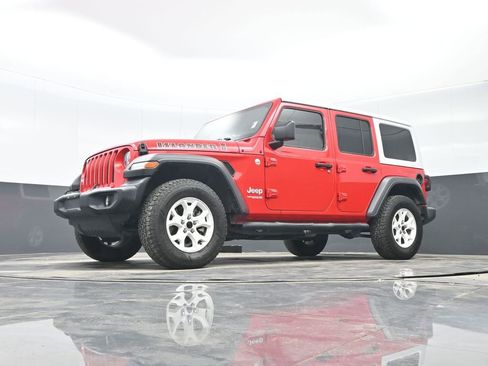 Used 2021 Jeep Wrangler Unlimited Sport AWD/4WD image 35