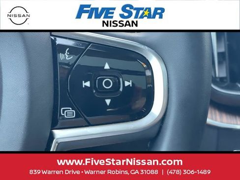 Used 2024 Volvo XC60 B5 Plus w/ Protection Package Premier AWD/4WD image 23