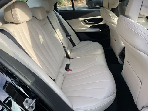 New 2026 Mercedes-Benz E 350 4MATIC Sedan image 41