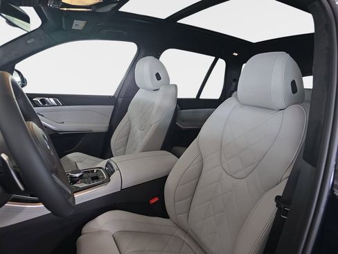 New 2026 BMW X5 sDrive40i image 12