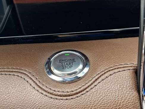 Certified 2024 Lincoln Navigator Reserve AWD/4WD image 21
