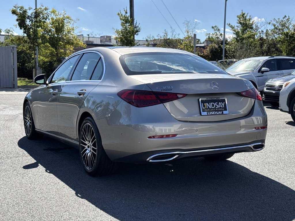 Used 2024 Mercedes-Benz C 300 4MATIC Sedan image 5