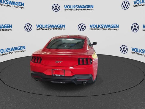 Used 2025 Ford Mustang GT Premium RWD image 7