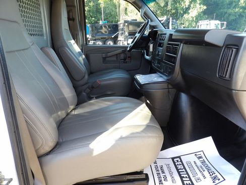 Used 2022 Chevrolet Express 2500 w/ Driver Convenience Package RWD image 35