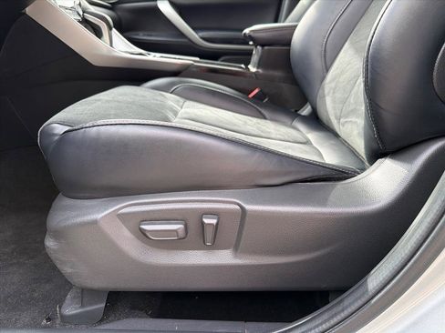 Used 2025 Mitsubishi Eclipse Cross SE image 11