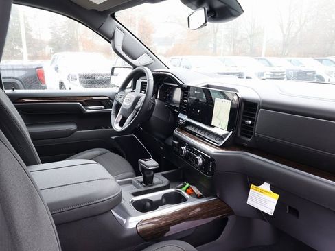 New 2026 GMC Sierra 1500 Elevation w/ LPO, Elevation Black Package image 39