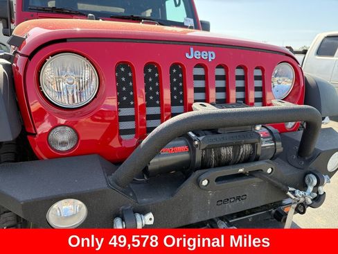 Used 2014 Jeep Wrangler Rubicon w/ Power Convenience Group image 23