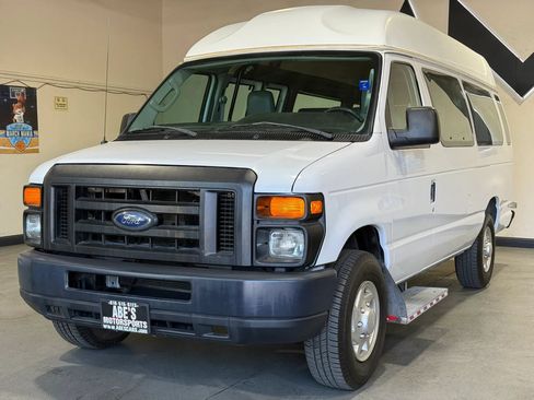 Used 2011 Ford E-250 and Econoline 250 Extended w/ PWR Group RWD image 2