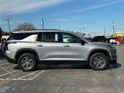 Certified 2025 Chevrolet Traverse LT