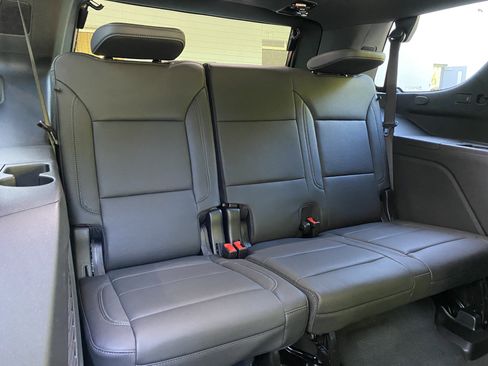 Used 2026 Chevrolet Tahoe LT w/ Comfort Package AWD/4WD image 39
