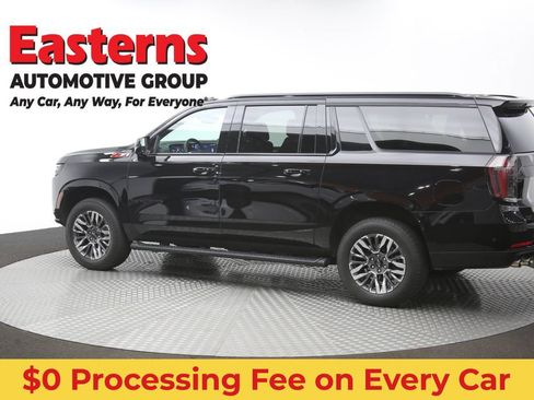 Used 2025 Chevrolet Suburban Z71 AWD/4WD image 65