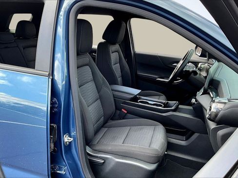 Used 2025 Chevrolet Equinox LT AWD/4WD image 8