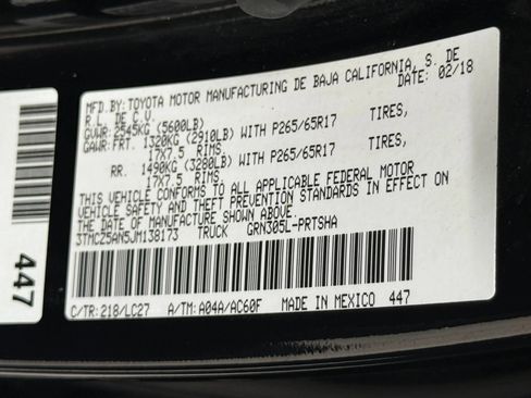 Used 2018 Toyota Tacoma TRD Sport AWD/4WD image 41
