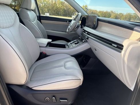 Used 2024 Hyundai Palisade Limited image 17