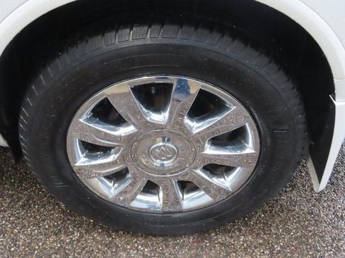 Used 2017 Buick Enclave Leather image 15