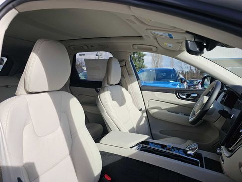 New 2026 Volvo XC60 B5 Ultra w/ Protection Package Premier image 12