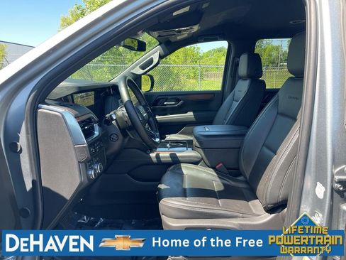 Used 2025 GMC Yukon XL Denali AWD/4WD image 20
