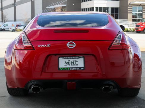 Used 2020 Nissan 370Z Coupe image 14