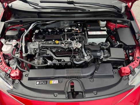 Used 2022 Toyota Corolla SE w/ SE Preferred Package FWD image 27