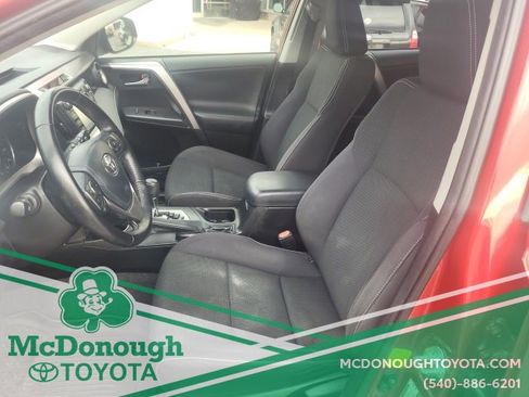 Used 2017 Toyota RAV4 XLE image 9