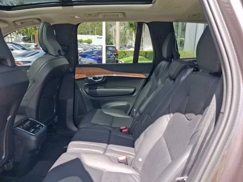 Used 2023 Volvo XC90 B6 Plus AWD/4WD image 8
