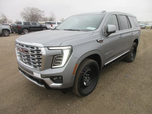 New 2026 GMC Yukon Denali image 9