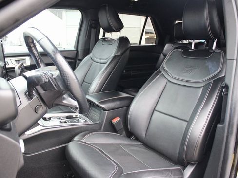 Used 2020 Ford Explorer ST image 10