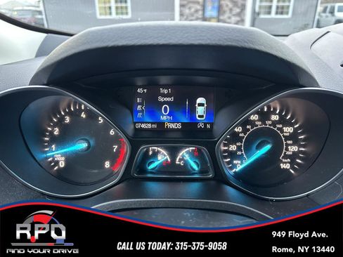 Used 2019 Ford Escape SE image 23
