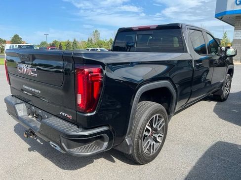 Used 2023 GMC Sierra 1500 AT4 w/ AT4 Preferred Package AWD/4WD image 3