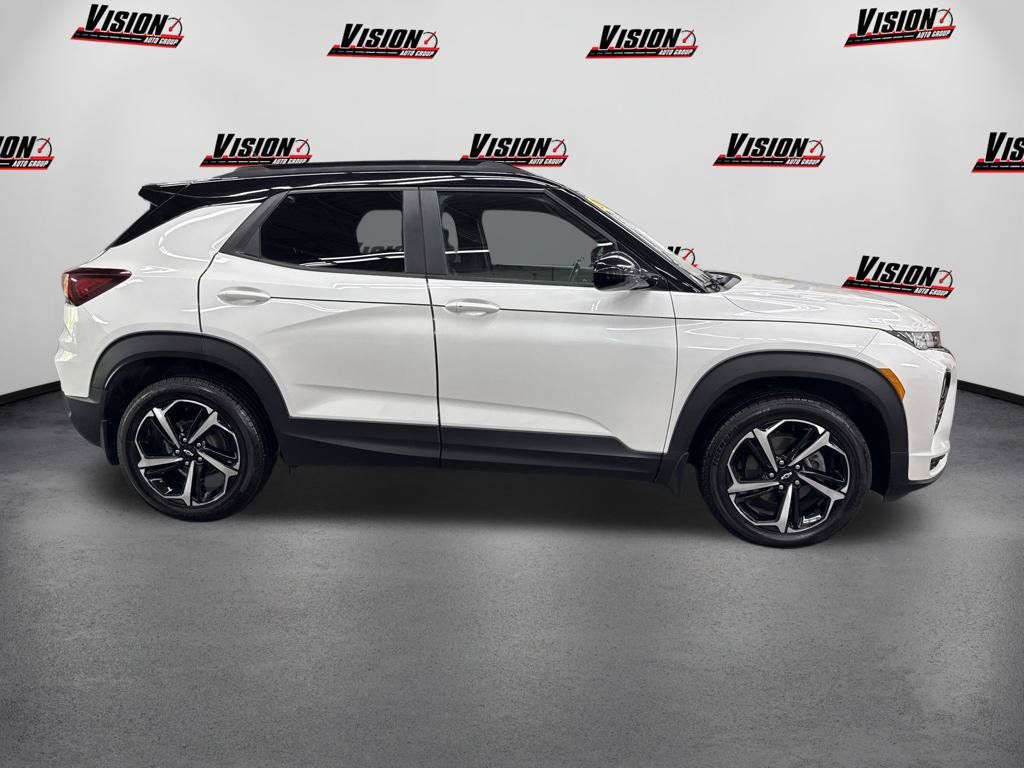 Used 2021 Chevrolet TrailBlazer RS w/ Sun and Liftgate Package AWD/4WD image 4