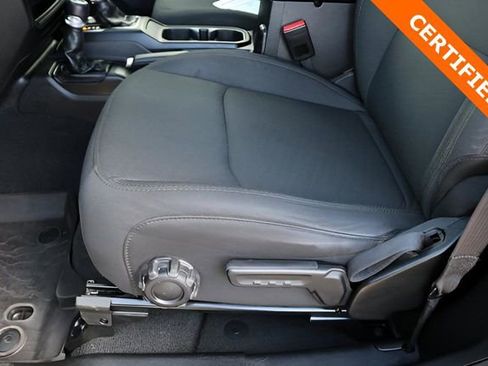 Used 2023 Jeep Wrangler Sport S image 12