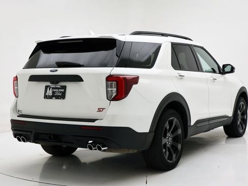 Used 2023 Ford Explorer ST w/ Technology Package image 9