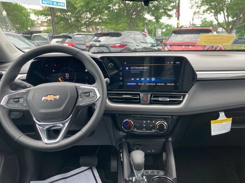 New 2026 Chevrolet TrailBlazer LT w/ LT Cold Weather Package AWD/4WD image 6