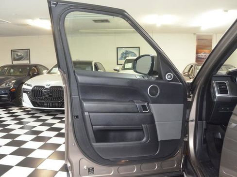 Used 2016 Land Rover Range Rover Sport SE AWD/4WD image 17