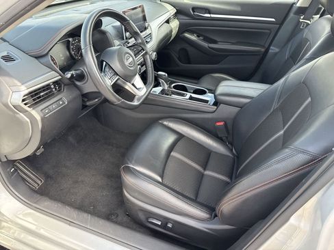 Used 2024 Nissan Altima 2.5 SR image 16