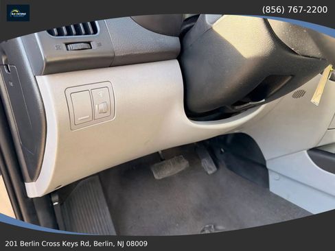 Used 2010 Hyundai Elantra GLS FWD image 19