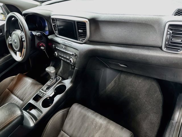 Used 2020 Kia Sportage LX AWD/4WD image 29
