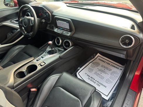 Used 2016 Chevrolet Camaro SS RWD image 22