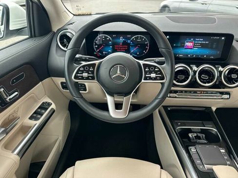Certified 2022 Mercedes-Benz GLA 250 4MATIC image 18