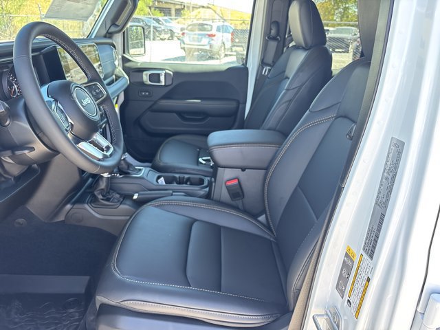 New 2027 Jeep Wrangler Unlimited Sahara AWD/4WD image 15